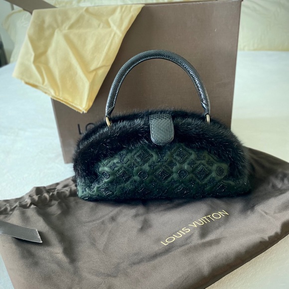 Louis Vuitton Mousseline Demi Lune - Picture 3 of 14